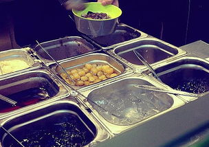 上海芋贵人甜品店装修设计 甜品外卖店设计 饮品店室内设计公司 北京甜品店门头设计 上海餐饮店招牌设计