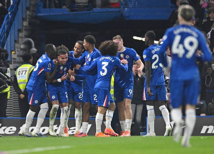 切尔西3:0战胜狼队，暂时升至英超第二位