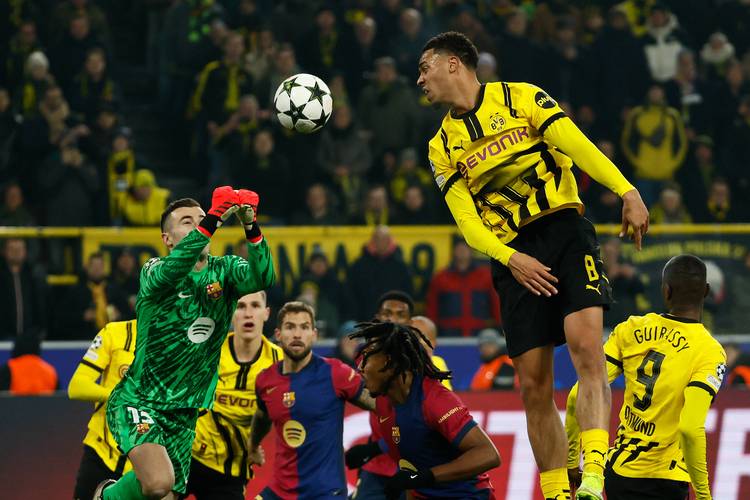 欧冠综合：曼城击败多特　巴萨、切尔西爆冷平局