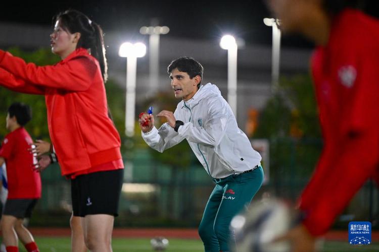 从卡利亚里到霞浦，意甲青训教练“扎根”中国海滨小城