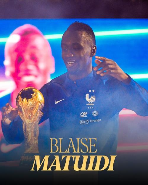 马卡报：为看欧冠比赛19岁球迷阿尔弗雷德10天骑行1570公里